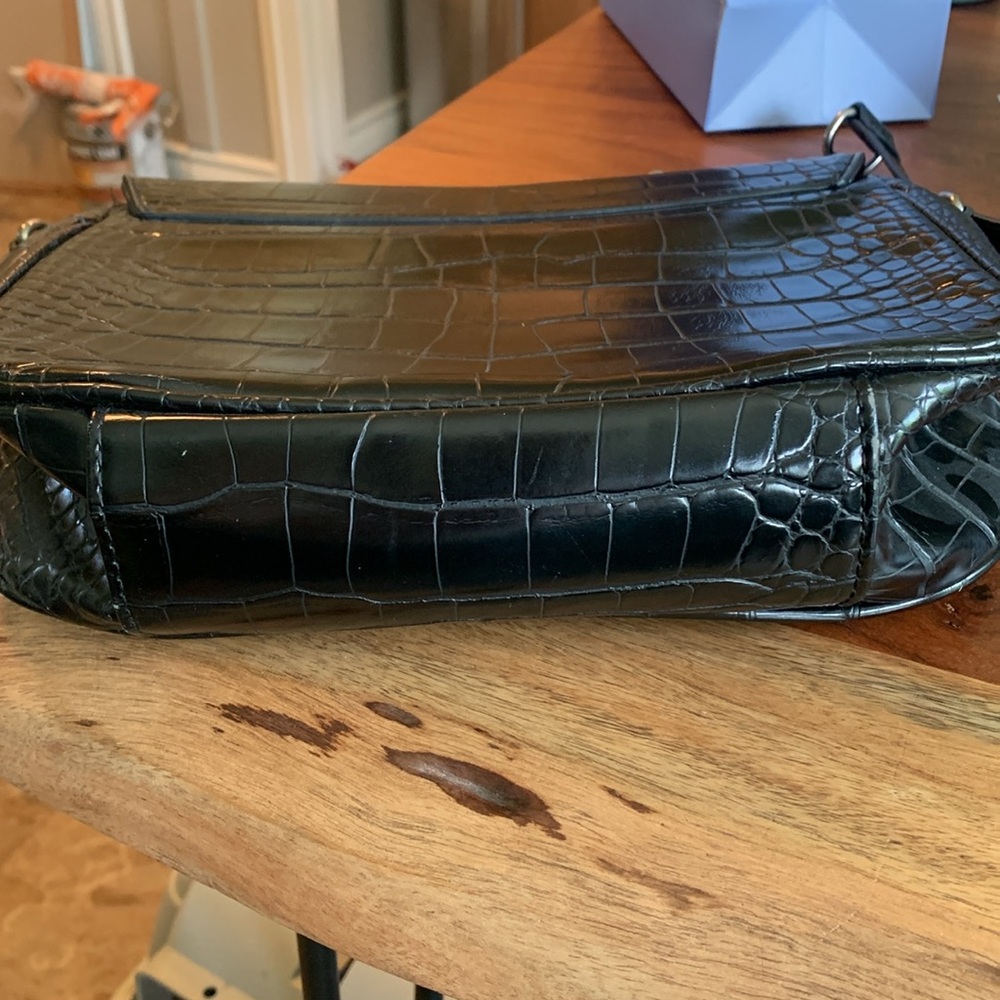 Zara Croc Embossed Shoulder Bag - Picture 14 of 14